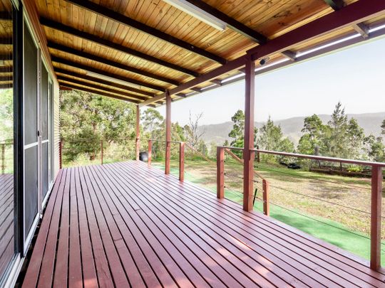 Sit and watch the wildlife front the front veranda - Photo 1