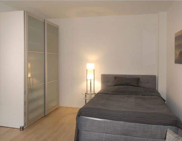 1 Zimmer in Düsseldorf - Photo 1