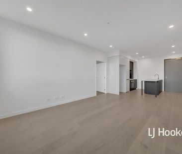 Decent Size 2 Bed Apartments For lease close to all! - Photo 6
