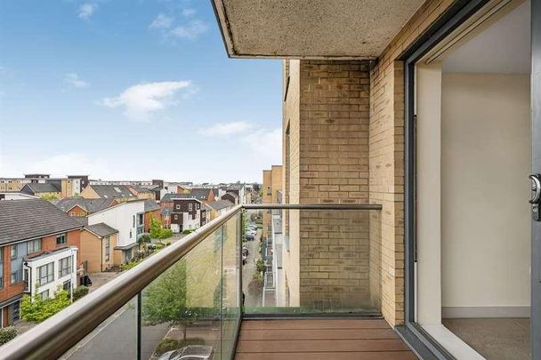 Drake Way, Reading, RG2 - Photo 1