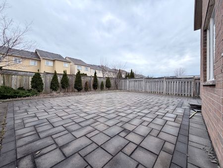 For Lease - 348 Shirley Drive, Richmond Hill, Ontario - Photo 4