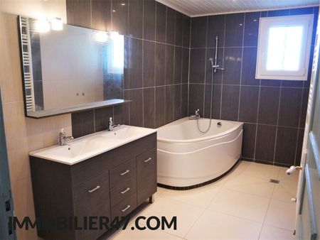 Location Maison 5 pièces 145m² MONTPEZAT 47360 - Photo 3