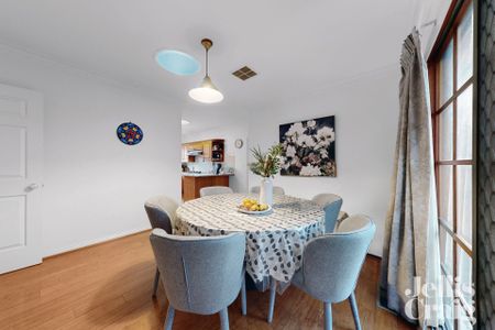 1/42 Highfield Road, Canterbury - Photo 2