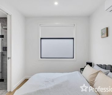 Fully Furnished: Short Term Rentals Available 3-6 Months - Photo 3