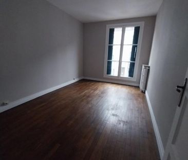 Location Appartement 3 pièces 66m² LE CREUSOT 71200 - Photo 2