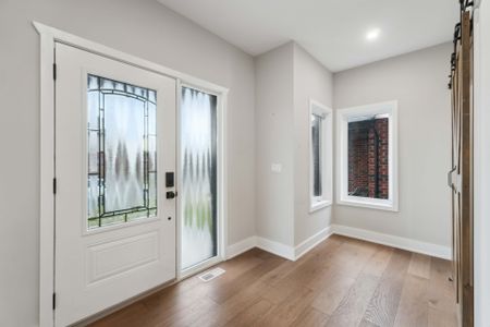 For Lease - 210 S Pelham Road, Welland, Ontario - Photo 3