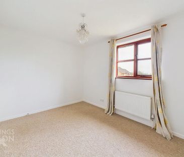 2 bedroom semi-detached house to rent - Photo 3