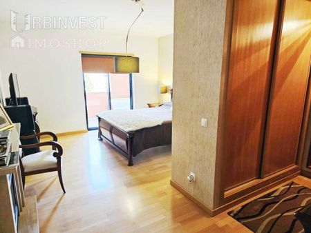 4 room luxury Apartment for rent in Faro, Distrito de Faro - Photo 5