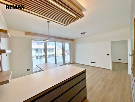 Pronájem bytu 2+kk v osobním vlastnictví 56 m², České Budějovice - Photo 2