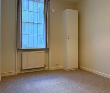 1 Bed Flat, Bedford Square, BN1 - Photo 5
