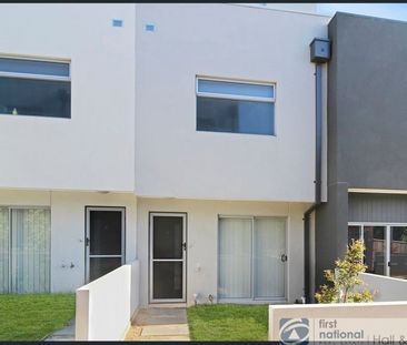 Cozy Home In Prime Location - Photo 4
