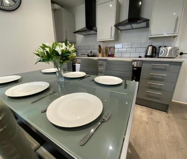 1 bedroom in a house share to rent - Photo 1