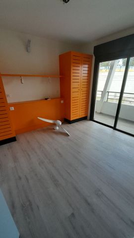 Location appartement 4 pièces, 104.00m², Fort-de-France - Photo 5