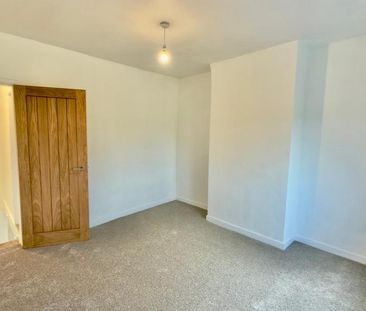 2 bedroom house to rent - Photo 3