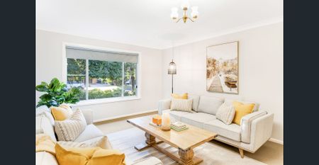 Furnished Stunning four bedroom home in superior location - Photo 3