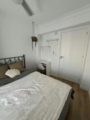 Carrer de José Carsí, Burjassot, Valencian Community 46100 - Photo 1