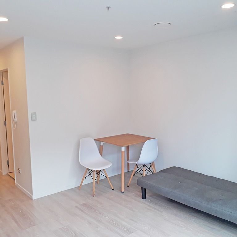 Near New One Bedroom Apartment in Central City - Photo 1