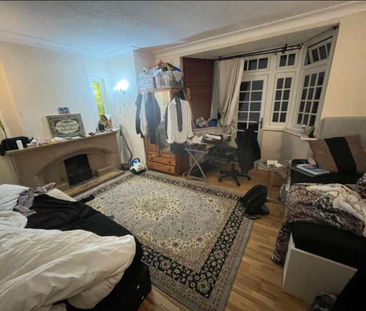 5 bedroom detached house to rent - Photo 4