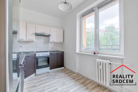 Pronájem bytu 1+1 35 m² - Fotografie 4
