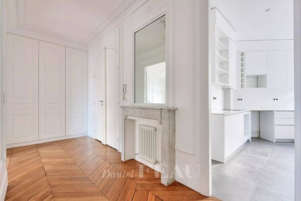 Location appartement, Paris 15ème (75015), 5 pièces, 118.47 m², ref 85487439 - Photo 1