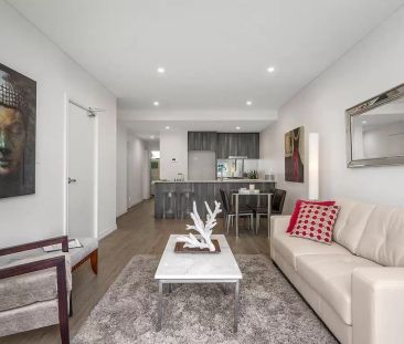 Stylish two-bedder with quality finishes - Photo 4