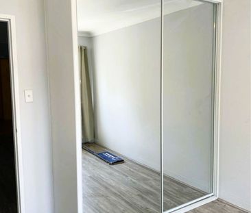 Spotless 2 bedroom security unit - Photo 1