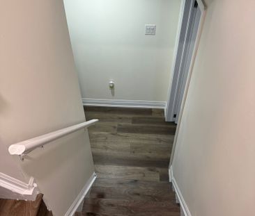 For Lease - 2111 Wilson Street, Innisfil, Ontario - Photo 2