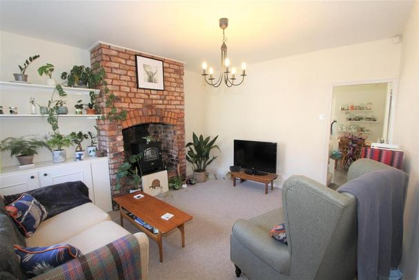 2 bedroom cottage to rent - Photo 1