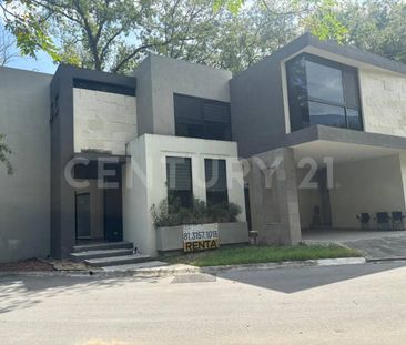 Casa renta en La Noria Carretera Nacional. - Photo 1
