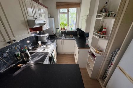 3 Bed Flat, Hector House, E2 - Photo 3