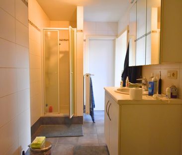 Dakappartement met terras te huur - Photo 3