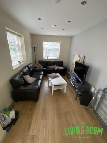 8 bedroom house share to rent - Photo 2