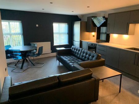 1 bedroom in a house share to rent - Photo 4