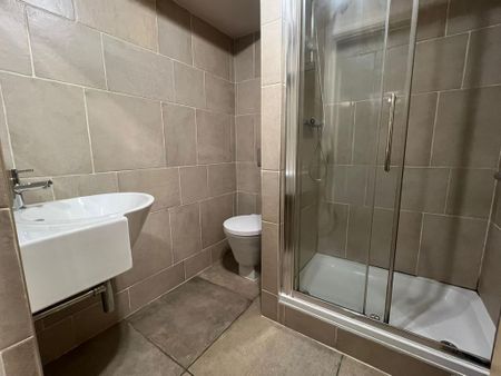 2 bedroom flat to rent - Photo 4