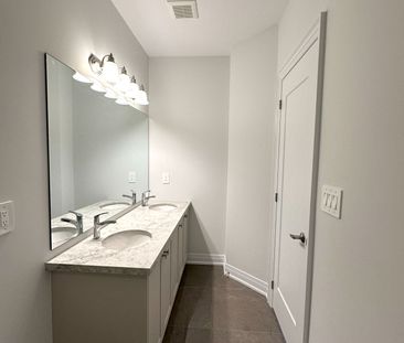 For Lease - 5945 Saigon Street, Mississauga, Ontario - Photo 2