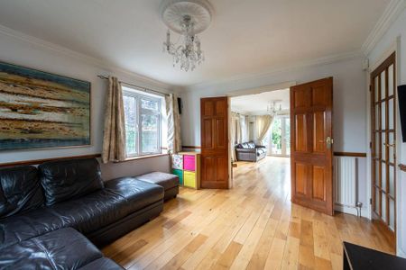 4 bedroom detached house to rent - Photo 5