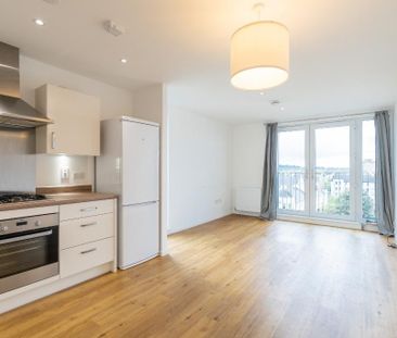 2 bedroom flat to rent - Photo 6