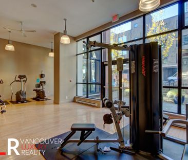 Condo in Downtown Vancouver, BC - Photo 6