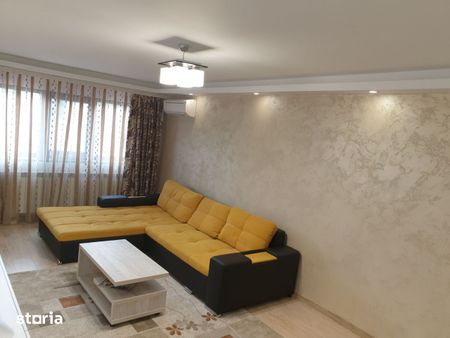 Apartament 2 camere, C. Calarasilor Romarta , et 1 - Fotografie 3
