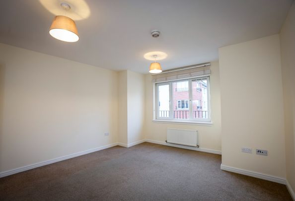 2 Bed Flat, Torwood Crescent, EH12 - Photo 1