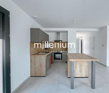 Villa neuve mitoyenne avec jardin (FRANCE) - Photo 1