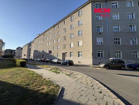 Pronájem bytu 2+kk 43 m² - Fotografie 3