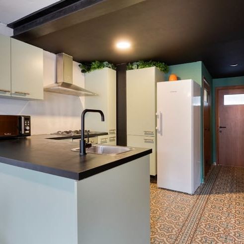 Appartement te huur - Photo 1