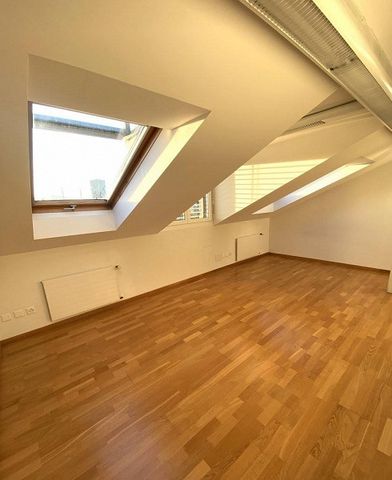 Attikawohnung an zentraler Lage befristet bis 31. März 2027 - Foto 3