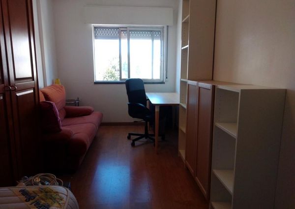 Quarto junto Miraflores e do Centro Comercial Central Park