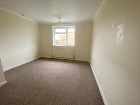 Arundel Road, Peterborough - Photo 2