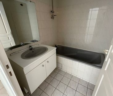 Location Appartement 3 pièces 64m² ORLEANS 45000 - Photo 5