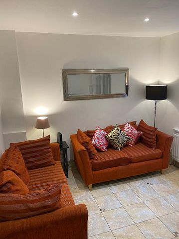 Student Accommodation Derry City, 9 Argyle Street, Derry, BT48 7JF - Photo 4