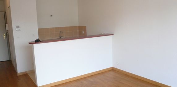 Location Appartement 1 Pièce 24 m² - Photo 2