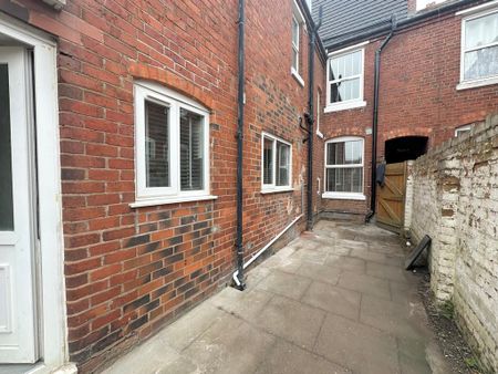 1 bedroom flat to rent - Photo 4